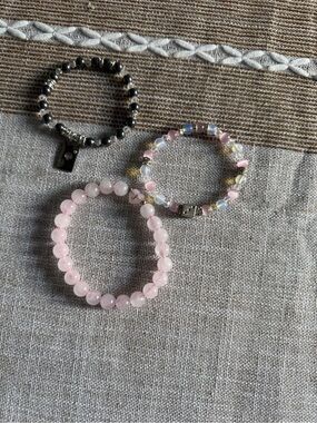 SHEIN Pink and Black Beaded Stretch Bracelet Set with Silver Accents